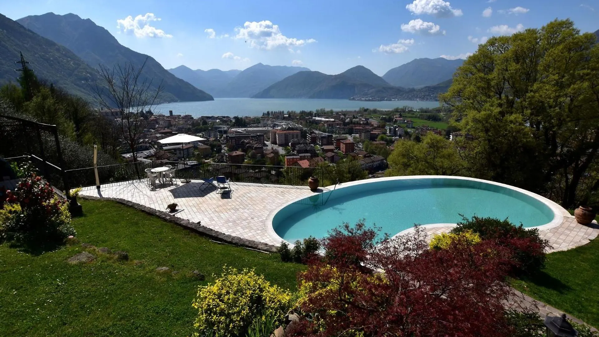 Apartment Villa In Pisogne With Pool Garden And Lake View