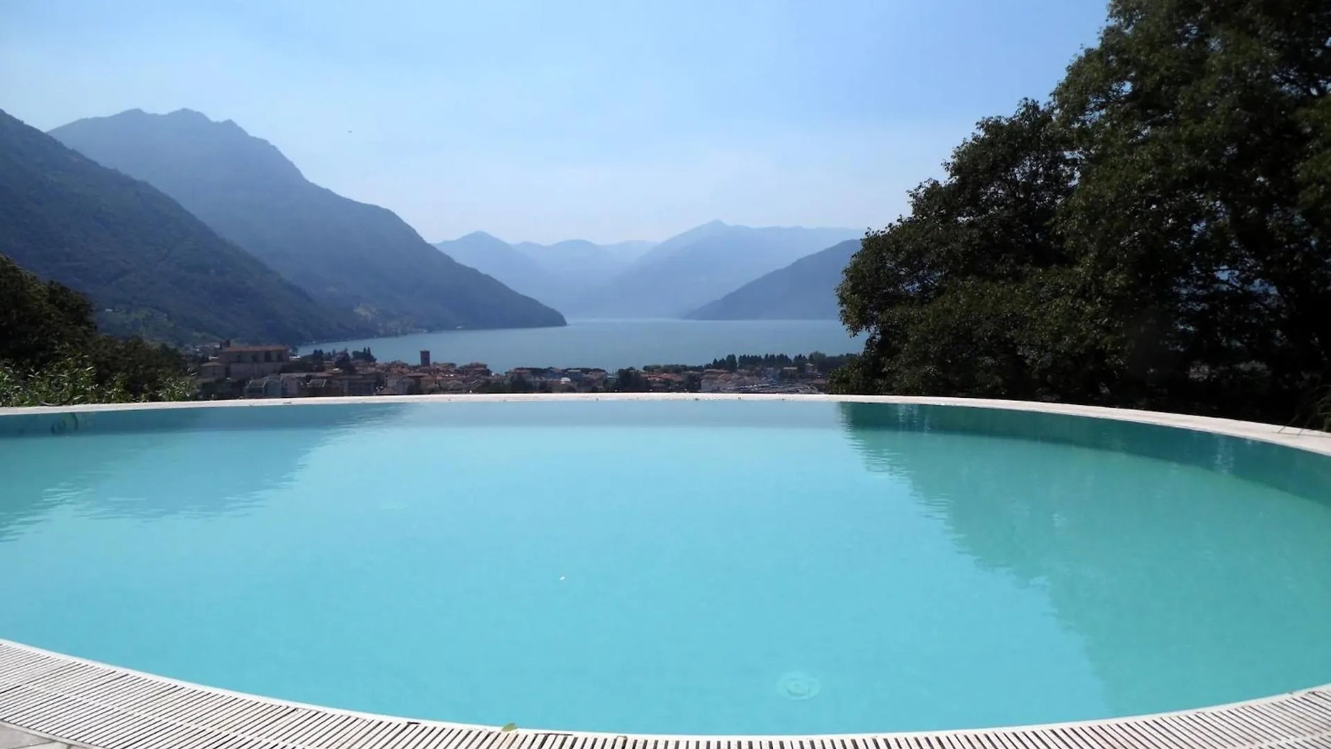 Villa In Pisogne With Pool Garden And Lake View Apartment