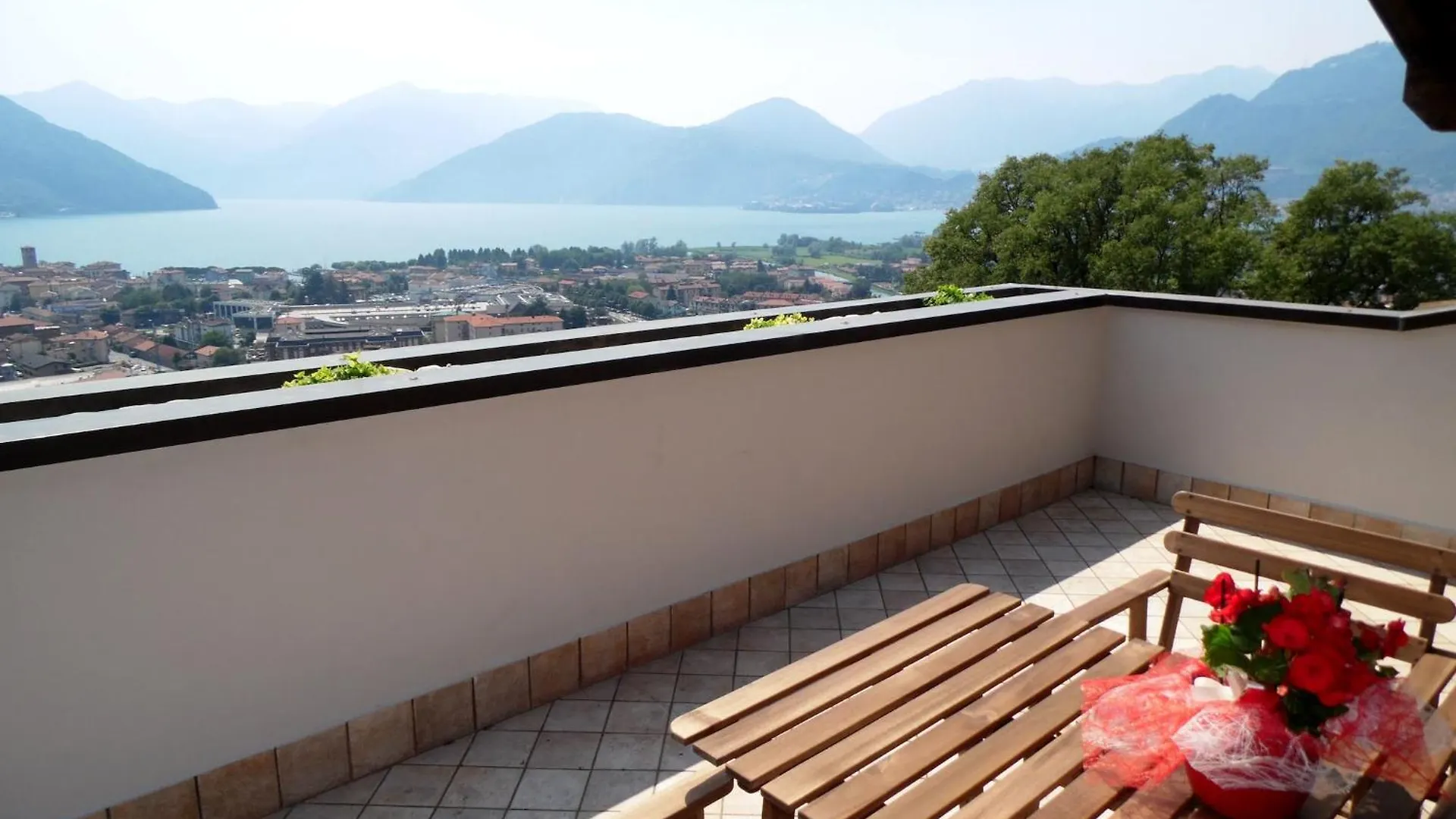 Villa In Pisogne With Pool Garden And Lake View Apartment