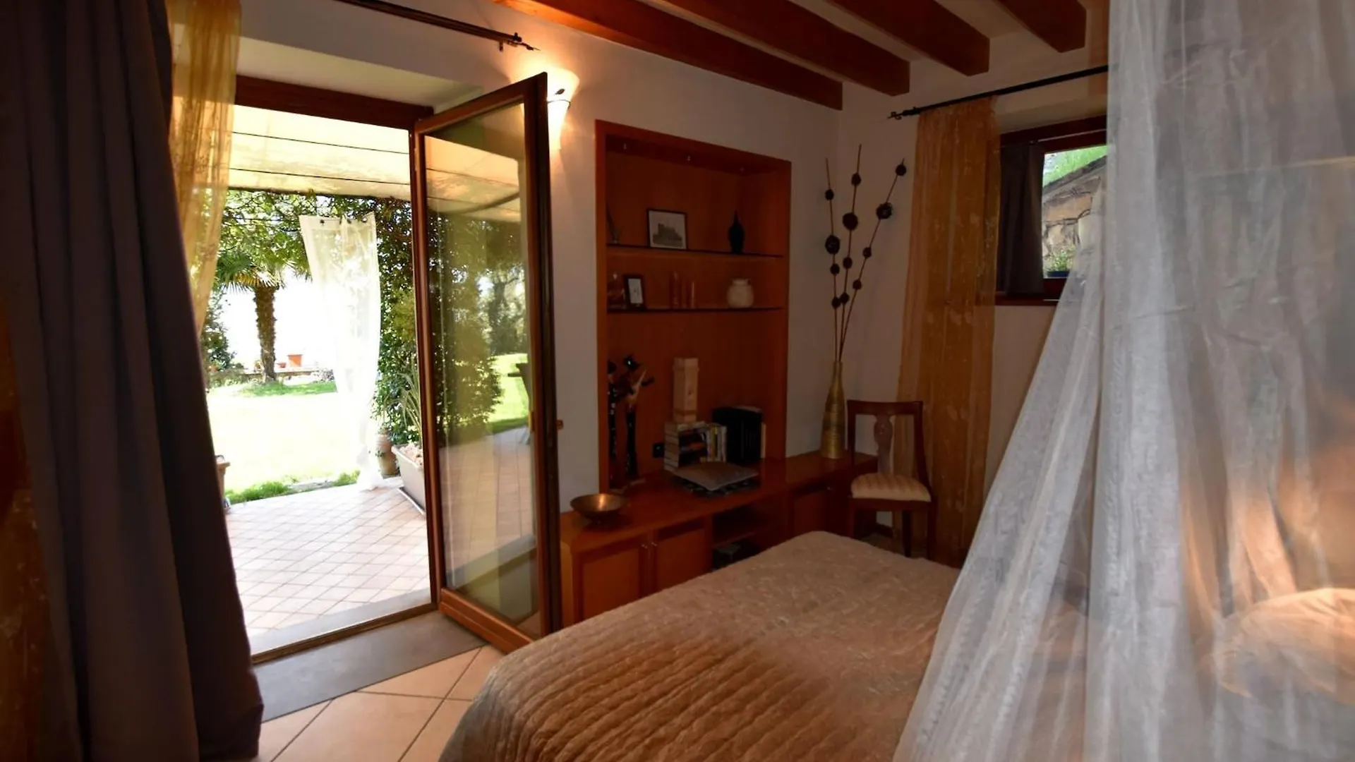 Villa In Pisogne With Pool Garden And Lake View